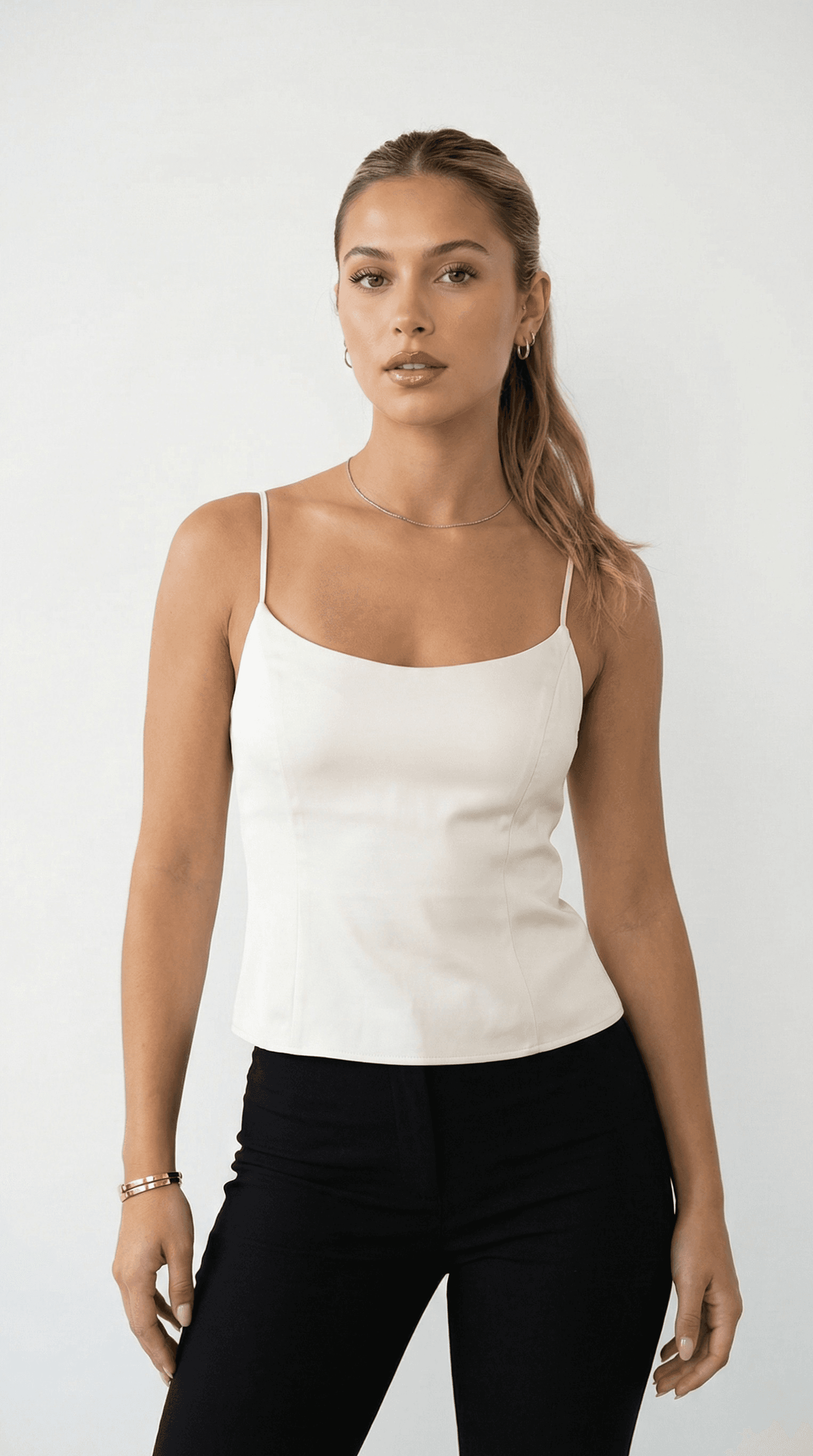 Model wearing product